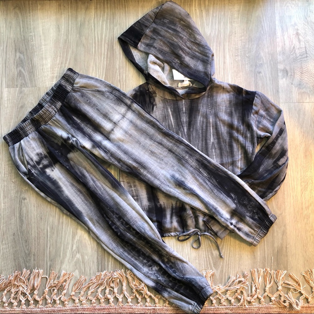NWT ! NORDSTROM TIE-DYE SWEAT SET